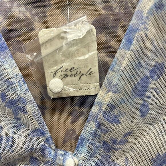 FREE PEOPLE WOMEN'S SUGAR MESH BLOUSE NWT small - Picture 9 of 10